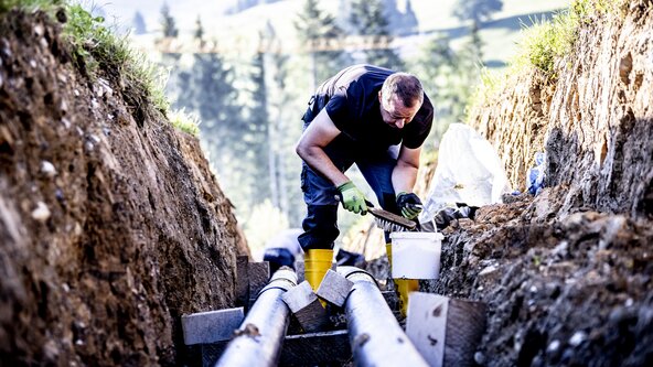 Verlegung von Nahwärmerohren